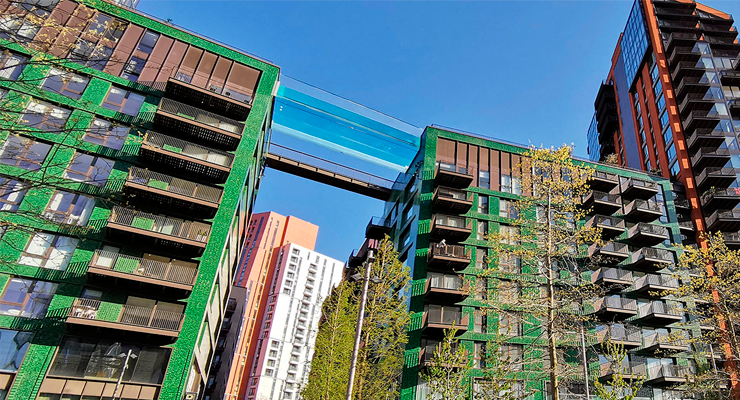 Sky pool piscina transparente en Embassy Gardens Londres